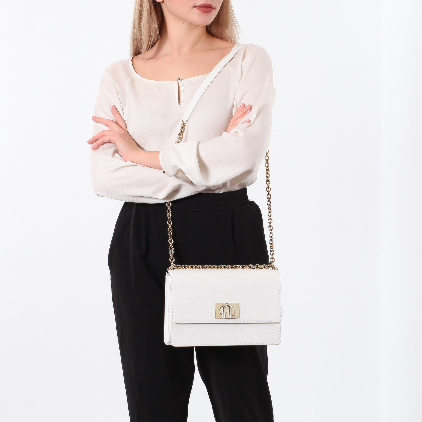 Белая сумка из тисненой кожи Furla 1927