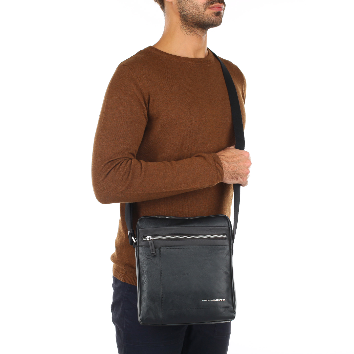 Мужская плечевая сумка из натуральной кожи Piquadro Cary
