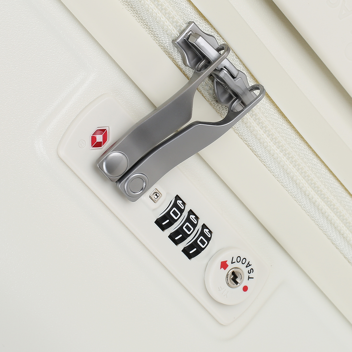 Чемодан на колесах Echolac Panda