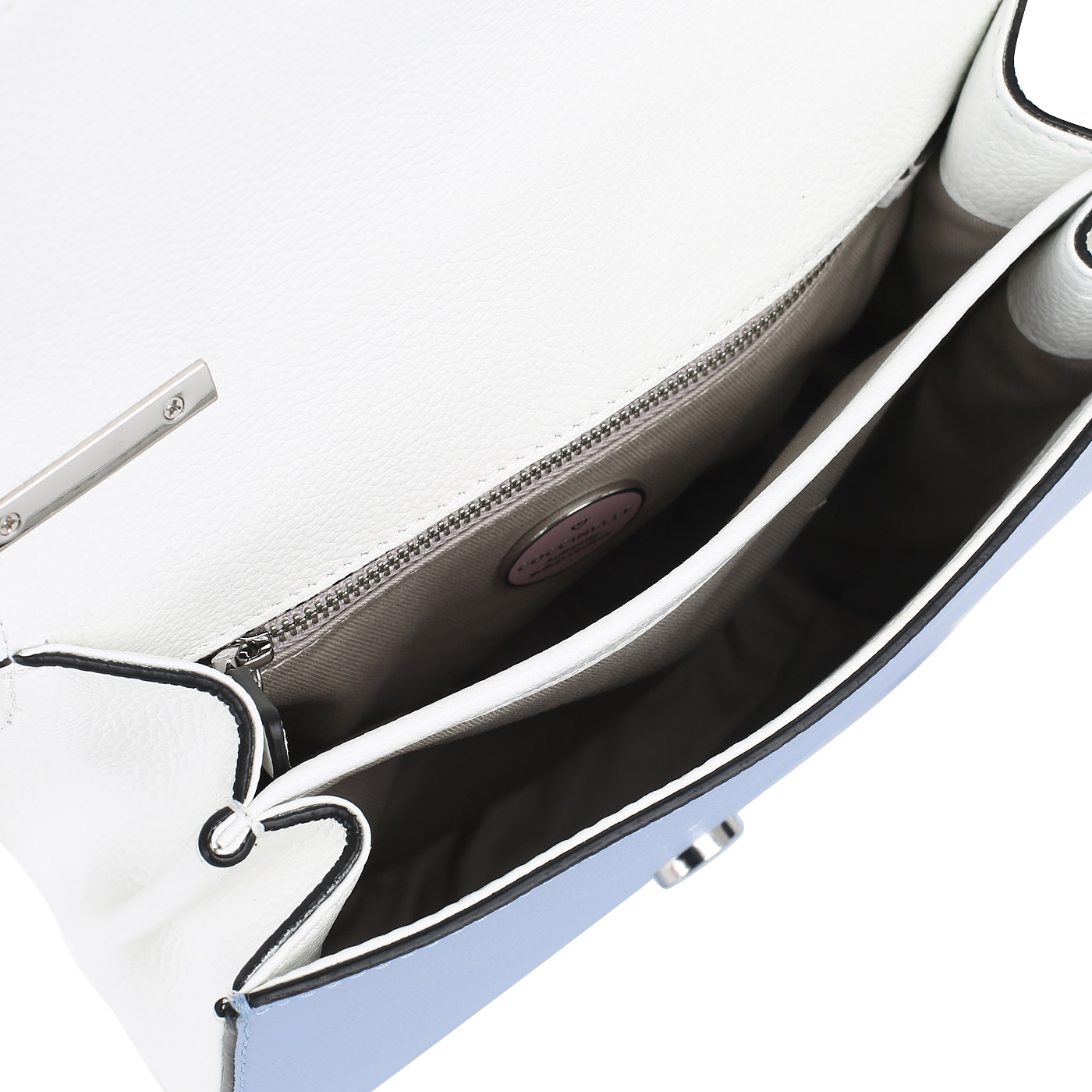 Сумочка с откидным клапаном Coccinelle Leila