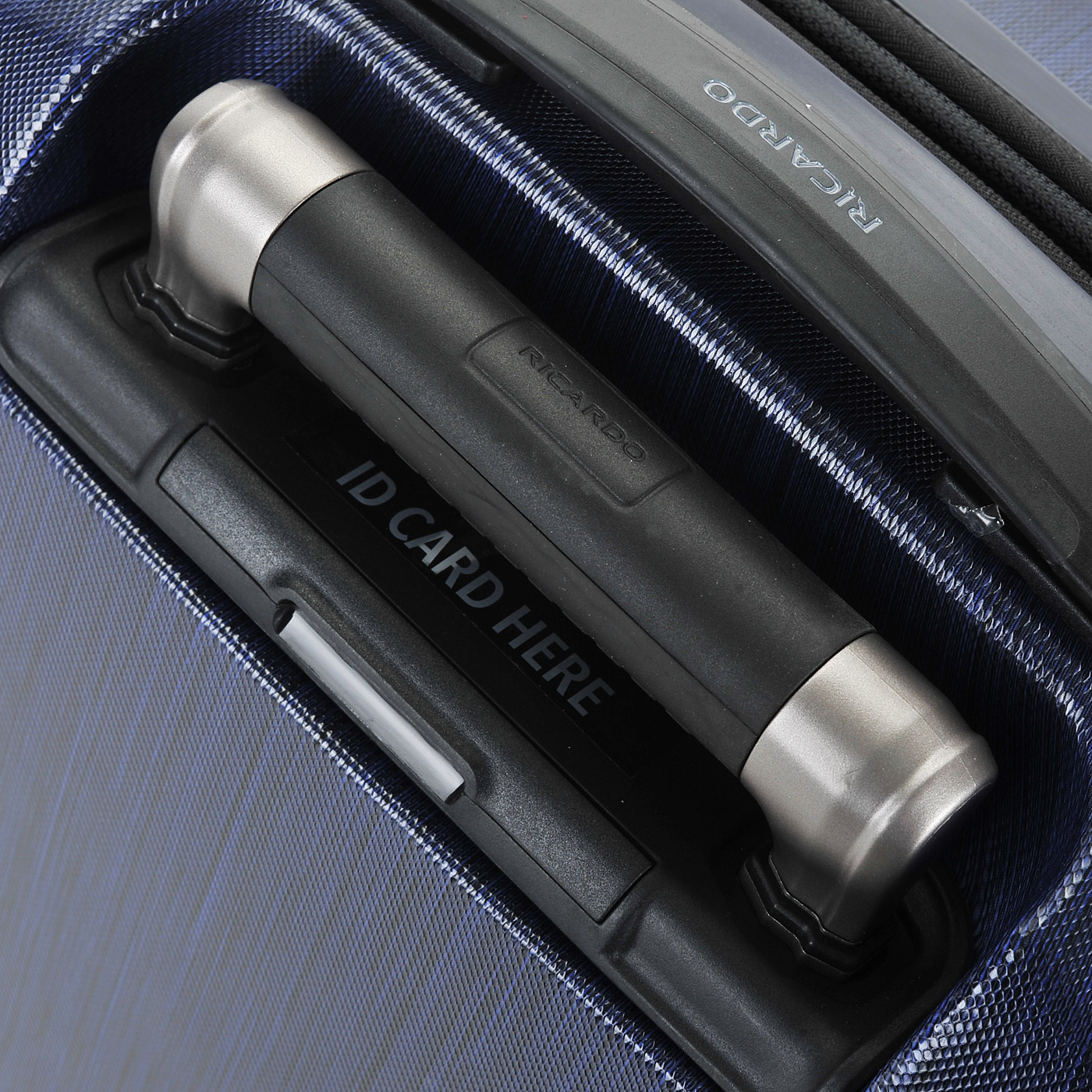 Чемодан маленький S из поликарбоната с кодовым замком Ricardo Beverly Hills Rio Dell