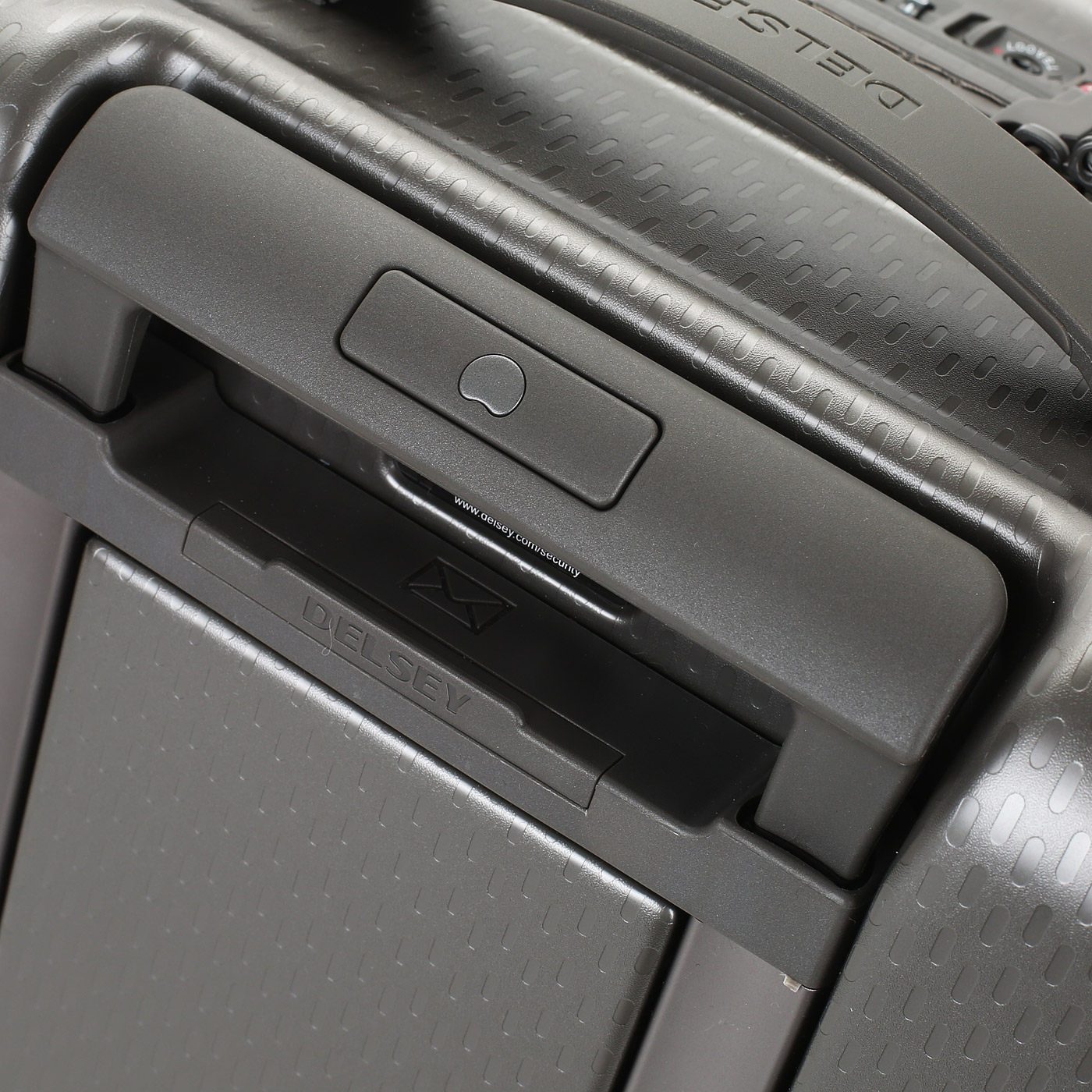 Чемодан маленький S из поликарбоната с кодовым замком Delsey Turenne