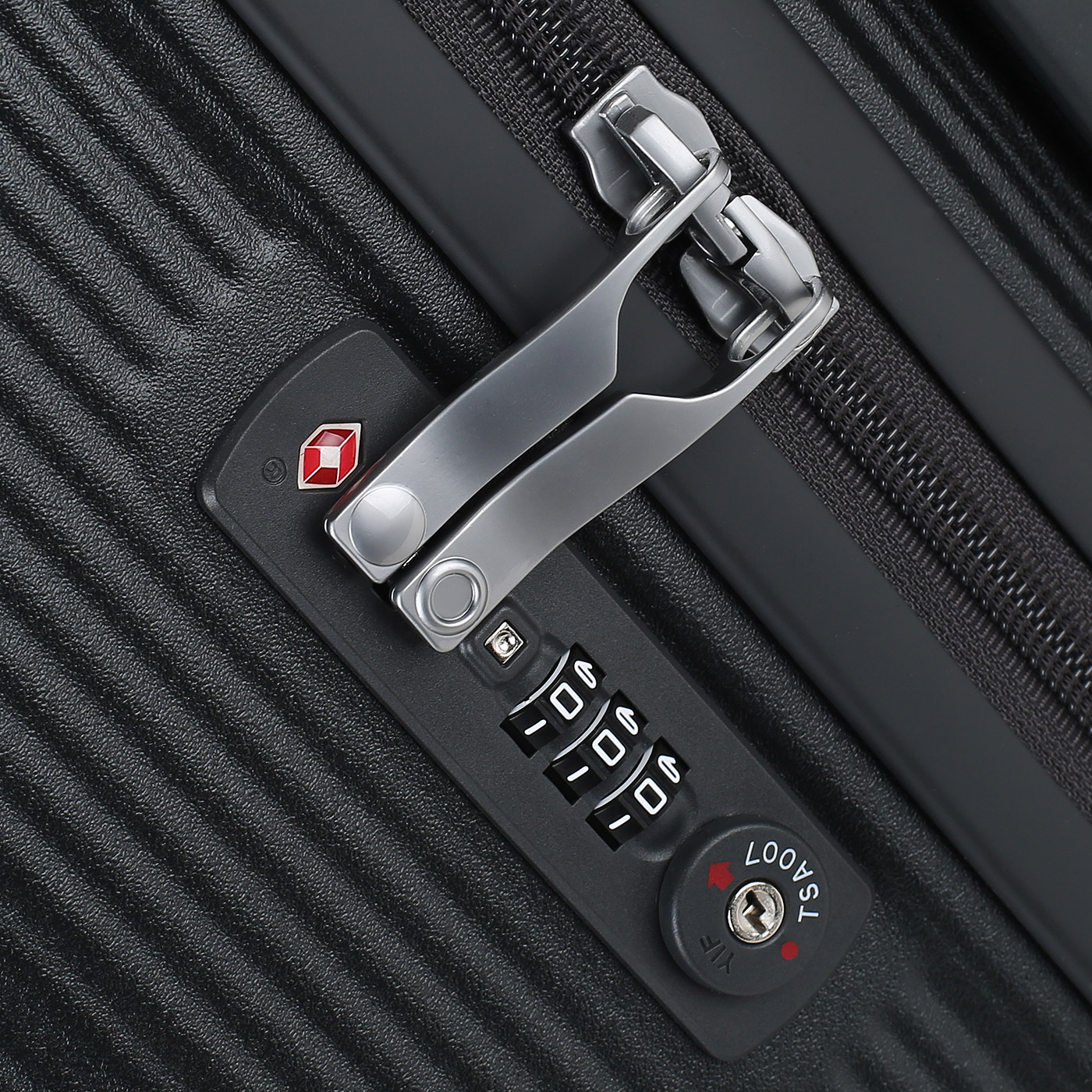 Чемодан большой L из поликарбоната Echolac Dynasty