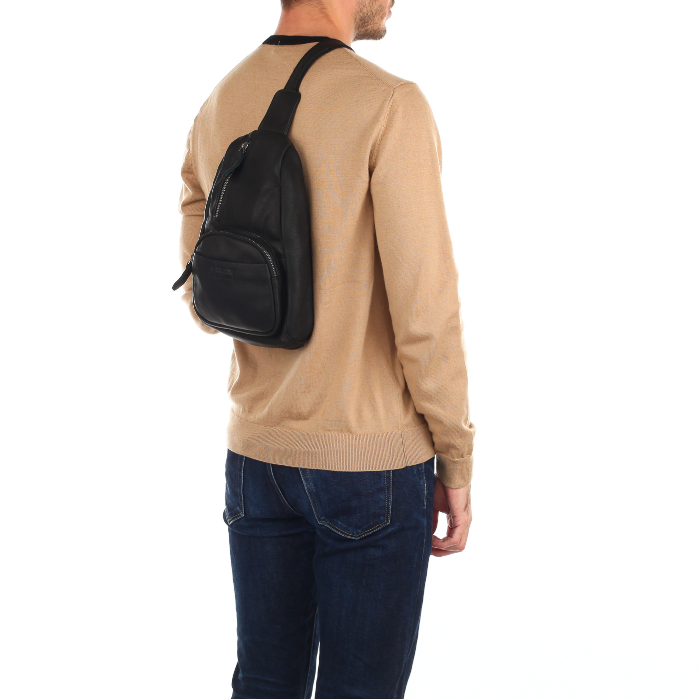 Кожаный рюкзак на одно плечо Dr. Koffer 