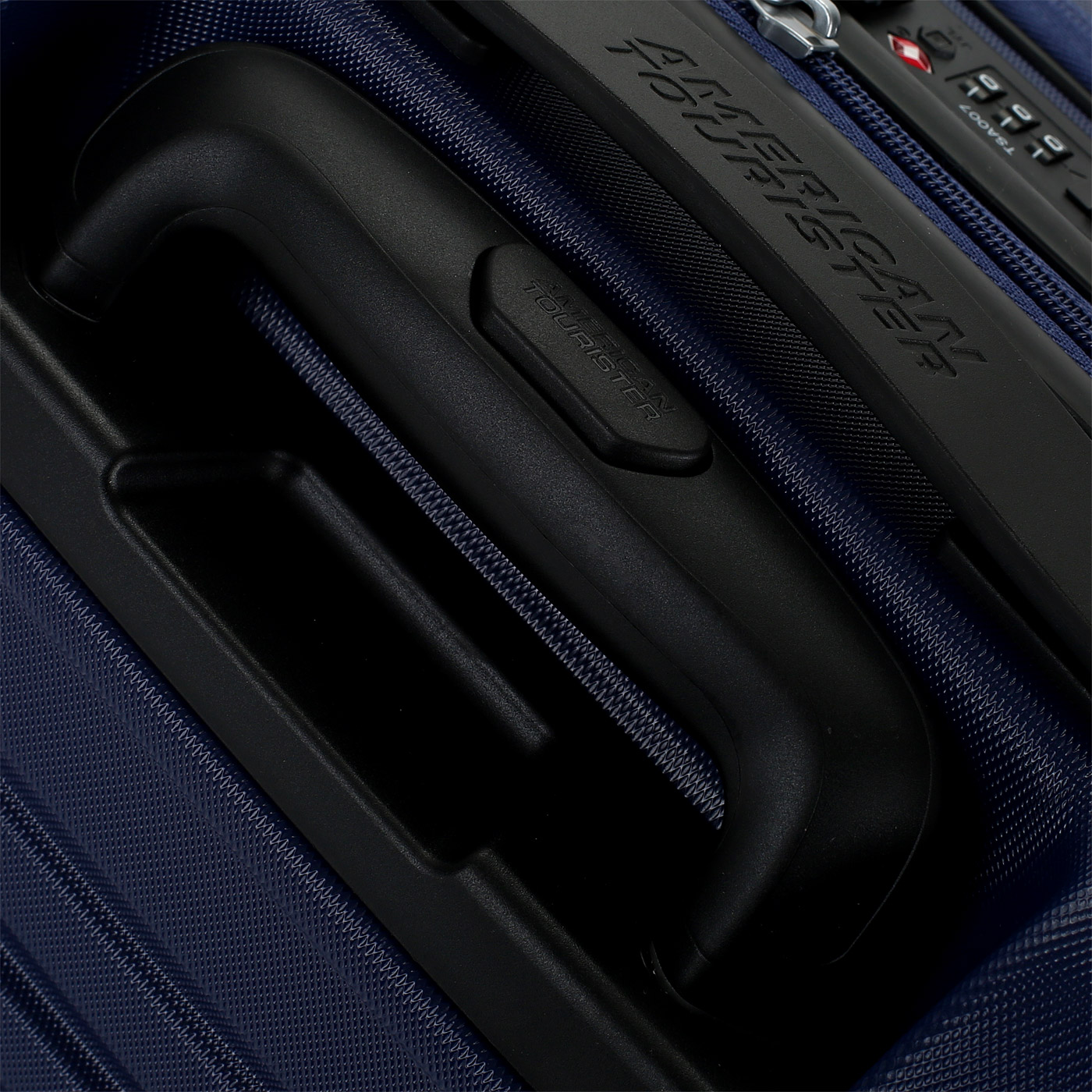 Чемодан для ручной клади из ABS-пластика с кодовым замком American Tourister Aero Racer