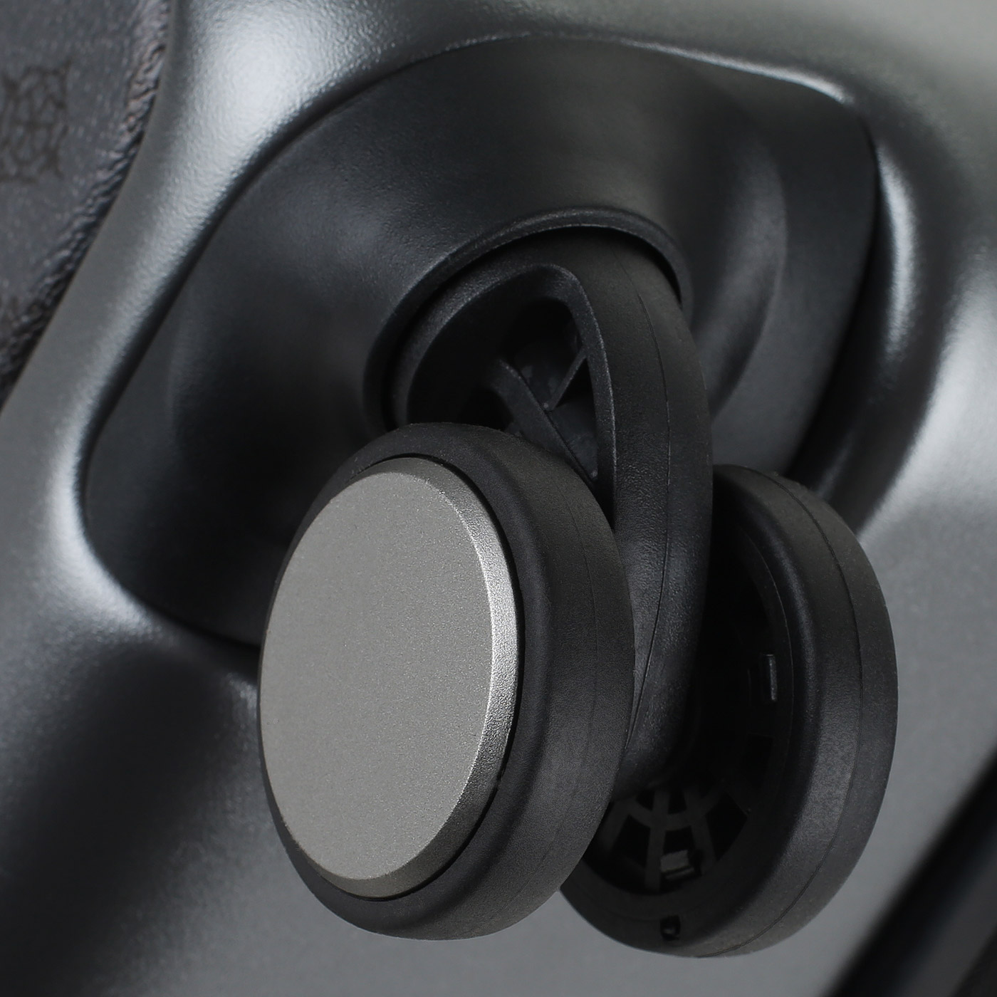 Чемодан большой L из поликарбоната Guess Verona