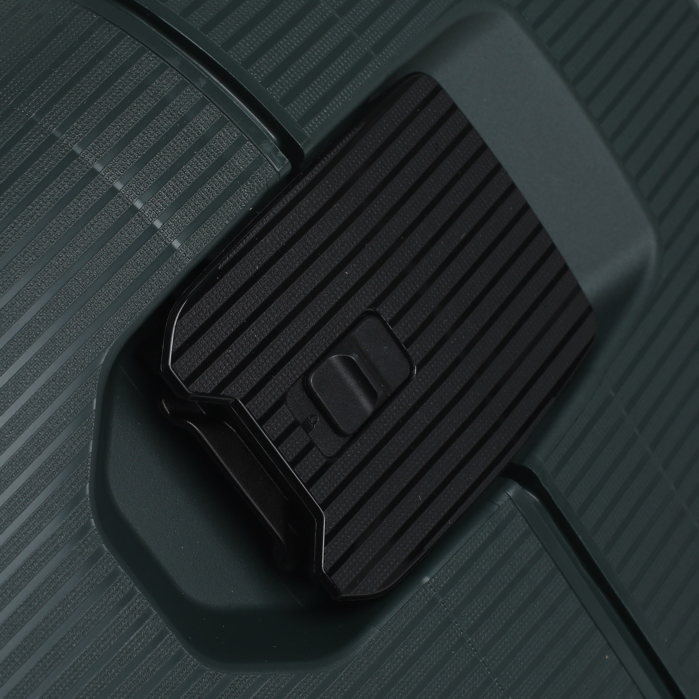 Чемодан Samsonite Magnum ECO