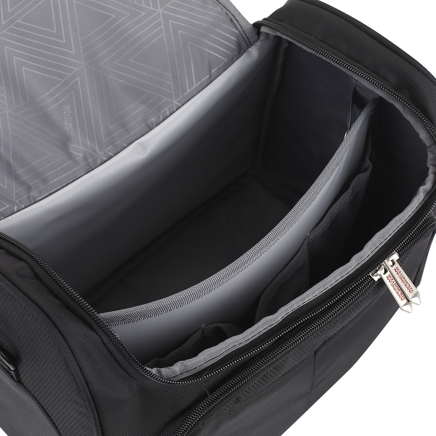 Бьюти-кейс с плечевым ремнем American Tourister Summerfunk