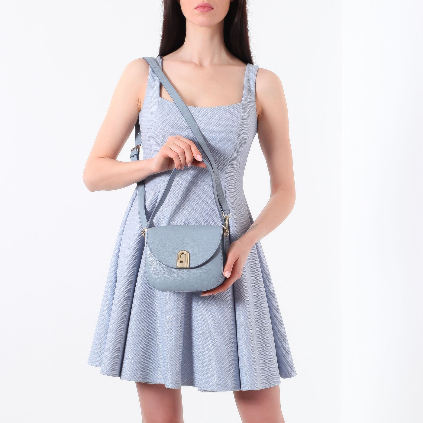 Сумка на магнитной кнопке Furla Sleek