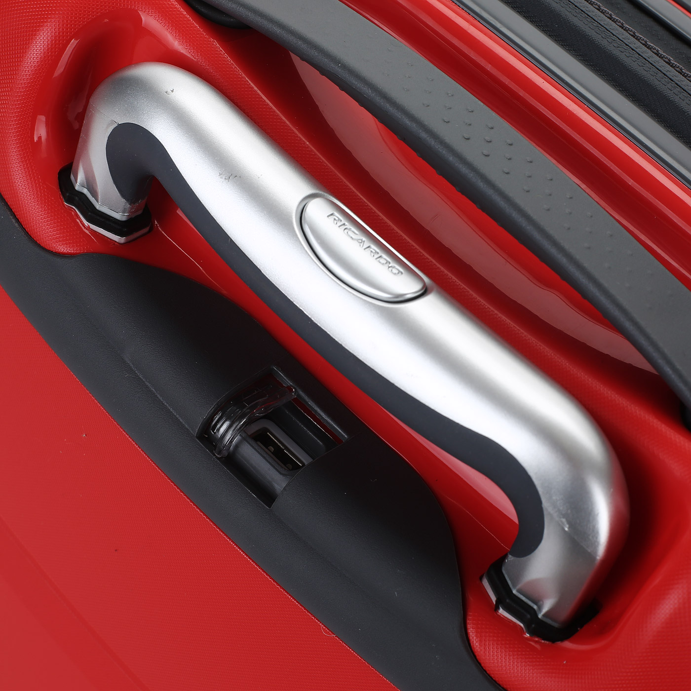 Чемодан маленький S из полипропилена с кодовым замком Ricardo Mendocino