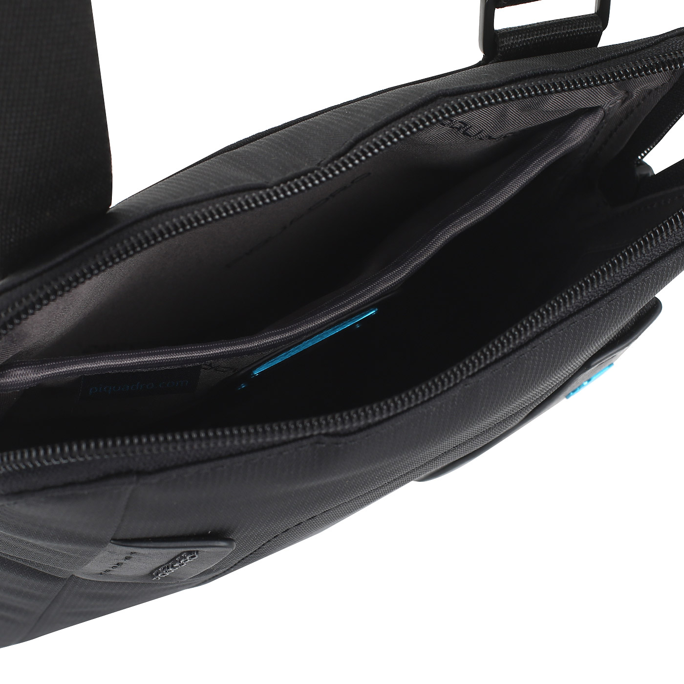 Комбинированная сумка через плечо Piquadro P16